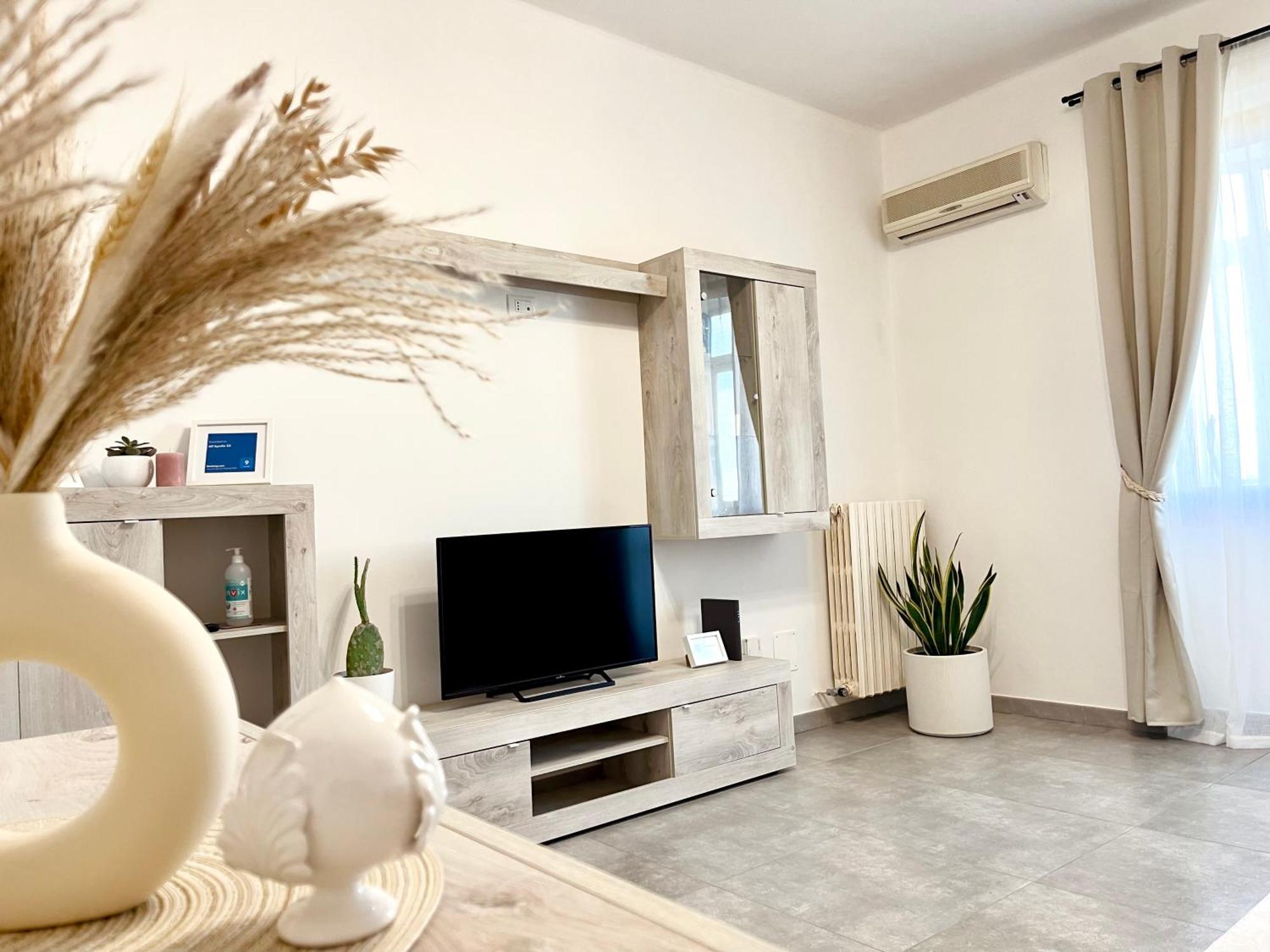 All'Apulia N'23 - Apartment With Parking Лечче Екстер'єр фото
